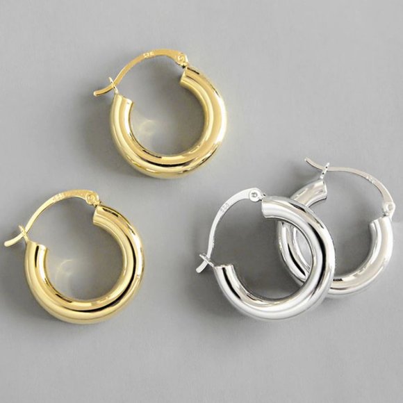 Jewelry - Minimalist 925 Sterling Silver Circle Hoop Earring